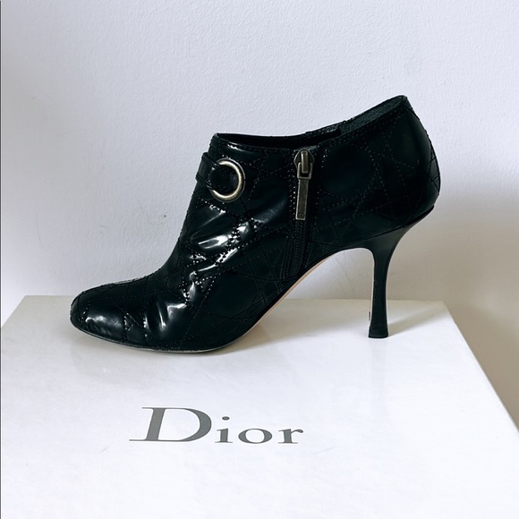 Dior ankle booties with heel - Picture 2 of 5